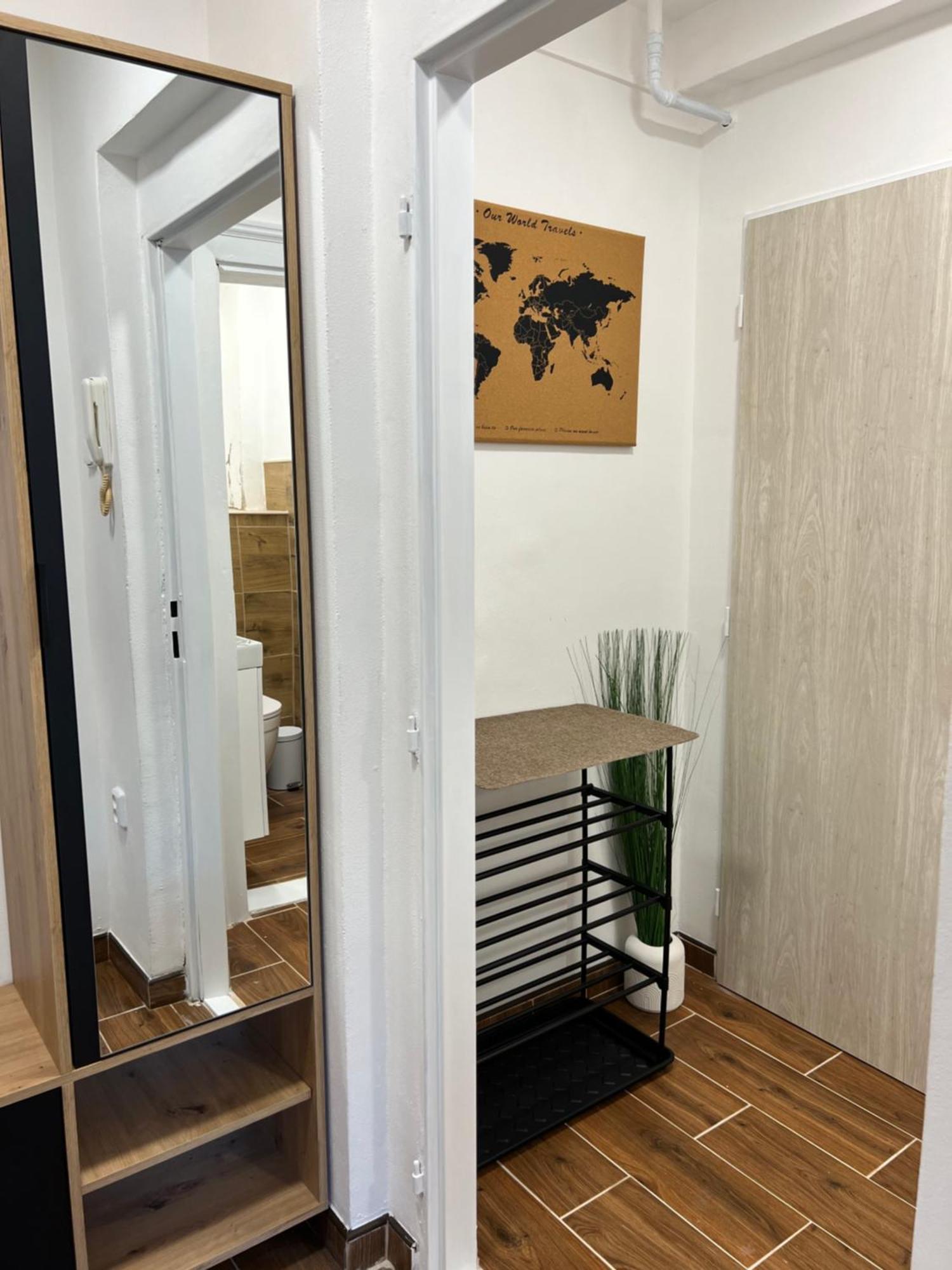Apartman V Centru Trutnova Exteriör bild