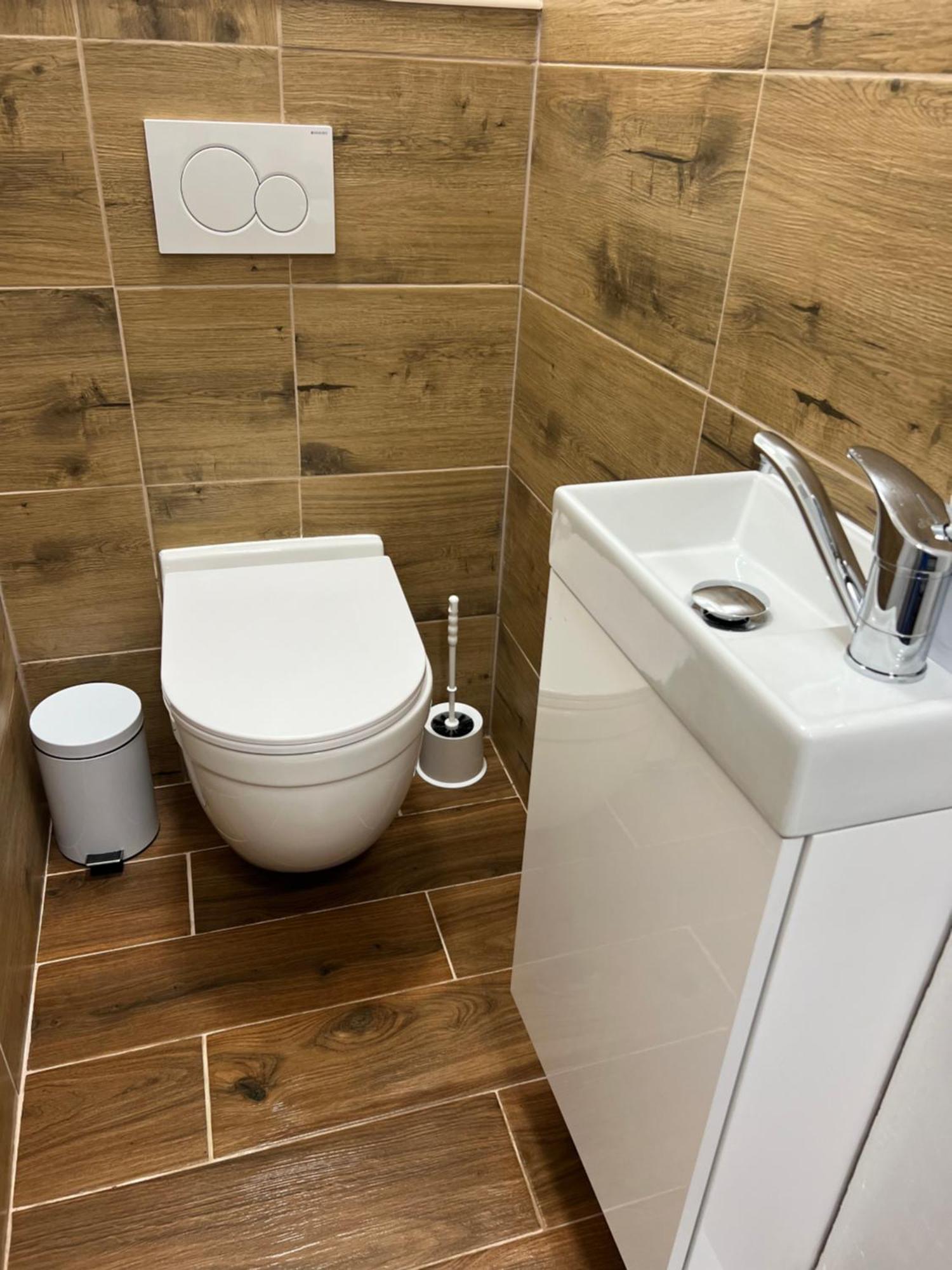 Apartman V Centru Trutnova Exteriör bild