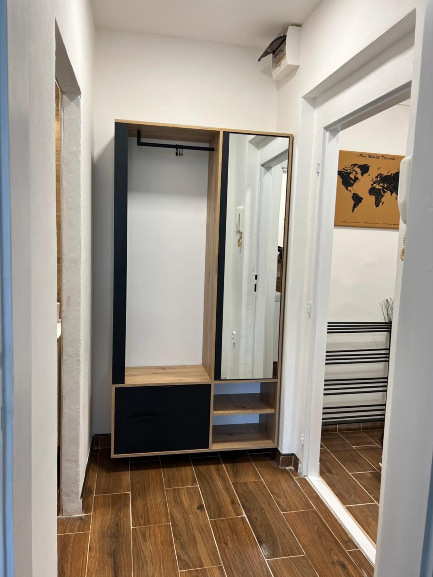Apartman V Centru Trutnova Exteriör bild